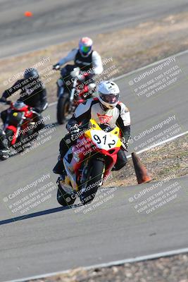 media/Feb-05-2023-Classic Track Day (Sun) [[c35aca4a42]]/Group 2/session 4 turn 4/